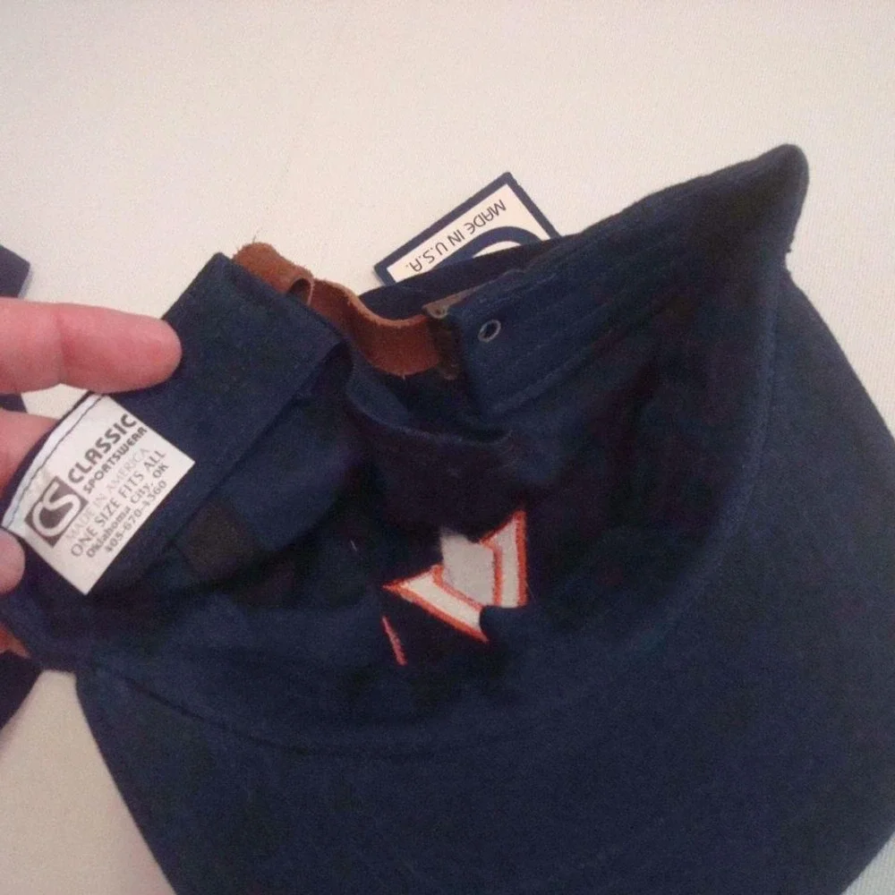 VIRGINIA CAVS CAVALIERS LEATHER STRAPBACK 90S HAT CAP‎ VINTAGE 00S Y2K W4